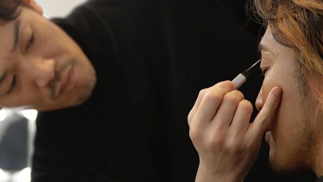 go to Neuer Trend aus Japan: Make-up für Männer