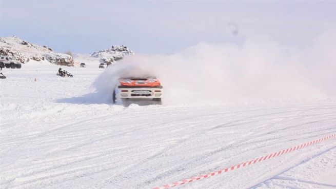 go to Mit Vollgas durch die Eiswüste: Motorsport in Sibirien